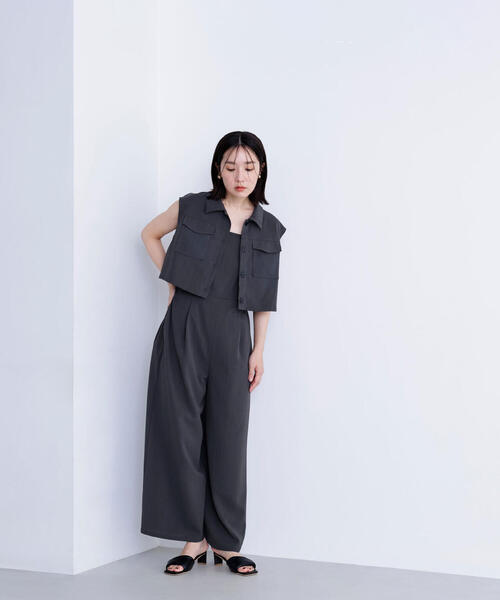 NATURAL BEAUTY BASIC(ナチュラルビューティーベーシック)の「◇クロップドポケットシャツ&オールインワン(つなぎ/オールインワン・レディース・グレー/チャコールグレー・MEDIUM/P/S)」の3枚目の写真
