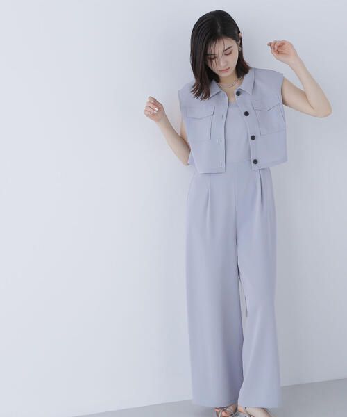 NATURAL BEAUTY BASIC(ナチュラルビューティーベーシック)の「◇クロップドポケットシャツ&オールインワン(つなぎ/オールインワン・レディース・グレー/チャコールグレー・MEDIUM/P/S)」の1枚目の写真