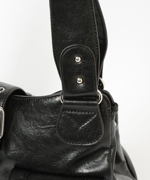 FOREVER 21(フォーエバー トゥエンティーワン)の「【2025SS】スタッズショルダーバッグ(ショルダーバッグ・レディース・レッド/ブラック・FREE)」の21枚目の写真