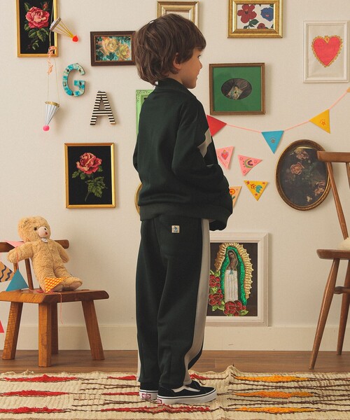 こども ビームス（コドモビームス）の「トラック ジャージ パンツ 2025FW（90～140cm）（その他パンツ・キッズ・ダークグリーン/ダークブラウン・90/100/110/120/130/140）」の12枚目の写真