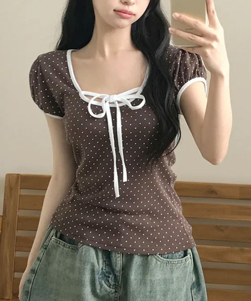 VIVID LADY(ビビッドレディー)の「水玉柄パフスリーブ半袖Tシャツ(Tシャツ/カットソー・レディース・ブラウン/レッド/ブラック/クリーム・FREE)」の18枚目の写真