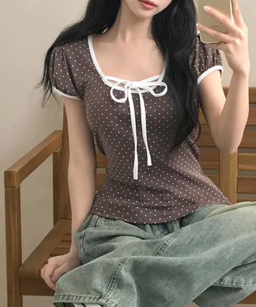 VIVID LADY(ビビッドレディー)の「水玉柄パフスリーブ半袖Tシャツ(Tシャツ/カットソー・レディース・ブラウン/レッド/ブラック/クリーム・FREE)」の10枚目の写真