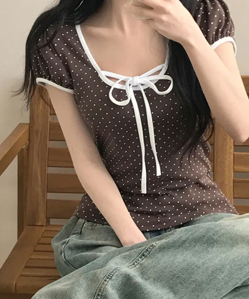 VIVID LADY(ビビッドレディー)の「水玉柄パフスリーブ半袖Tシャツ(Tシャツ/カットソー・レディース・ブラウン/レッド/ブラック/クリーム・FREE)」の19枚目の写真