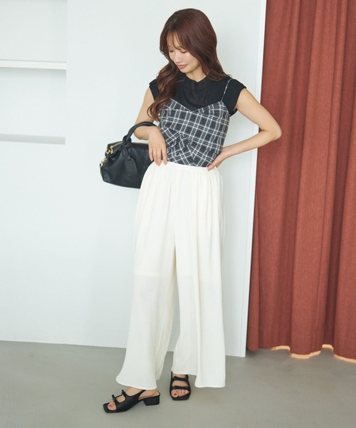 mysty woman（ミスティウーマン）の「セミシアーイージーワイドパンツ 586725（その他パンツ・レディース・オフホワイト/グレー系その他/ブラウン・FREE）」の13枚目の写真