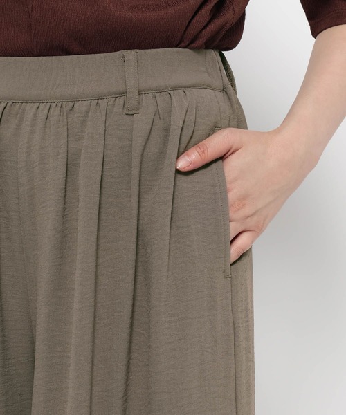 mysty woman（ミスティウーマン）の「セミシアーイージーワイドパンツ 586725（その他パンツ・レディース・オフホワイト/グレー系その他/ブラウン・FREE）」の20枚目の写真