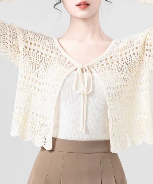 Chiina（チーナ）の「Chiina / クロップド クロシェ編みカーディガン（カーディガン/ボレロ・レディース・ブラック/ホワイト/アイボリー/ライトグリーン/レッド・FREE）」の2枚目の写真