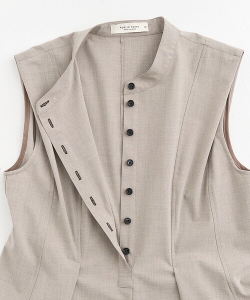 PUBLIC TOKYO(パブリックトウキョウ)の「ショルダータックノースリワンピ(シャツワンピース・レディース・ダークグレー/ライトグレー・1/2)」の8枚目の写真