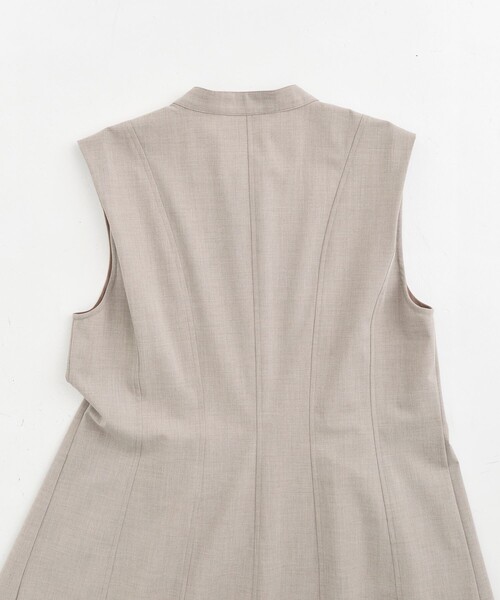 PUBLIC TOKYO(パブリックトウキョウ)の「ショルダータックノースリワンピ(シャツワンピース・レディース・ダークグレー/ライトグレー・1/2)」の9枚目の写真