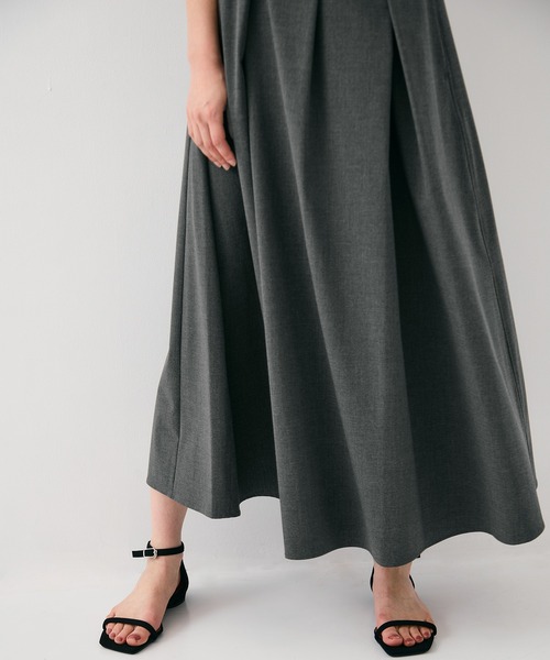 PUBLIC TOKYO(パブリックトウキョウ)の「ショルダータックノースリワンピ(シャツワンピース・レディース・ダークグレー/ライトグレー・1/2)」の14枚目の写真