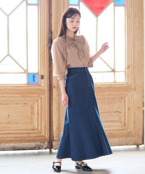 Feroux(フェルゥ)の「レースアップマーメイド スカート(スカート・レディース・ベージュ系/ネイビー系・X-SMALL/MEDIUM/SMALL)」の4枚目の写真