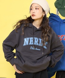 アウトラインアーチロゴフーディー