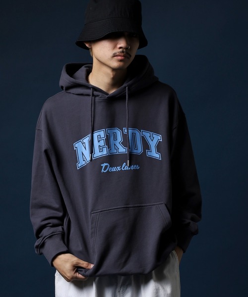 NERDY（ノルディ）の「アウトラインアーチロゴフーディー（パーカー・メンズ・パープル/ブルー/グレー・M/SS/S/L）」の10枚目の写真