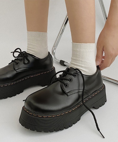 yuue' ( wear )(ユーイ)の「厚底レースアップローファー/トラックソールシューズ(ローファー・レディース・ブラック・23.5cm/24.5cm/24.0cm/23.0cm)」の3枚目の写真