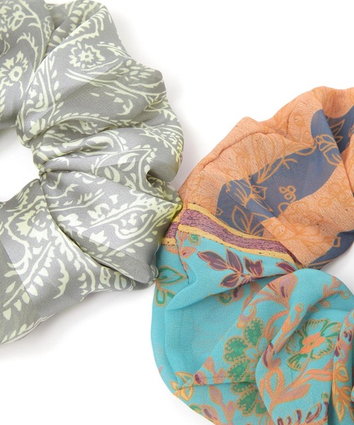 GLOBAL WORK（グローバルワーク）の「シアースカーフ柄シュシュ/583542（シュシュ・レディース・ホワイト/ダークブラウン/ライトグレー/ネイビー/ライトブルー/ライトイエロー・FREE）」の9枚目の写真