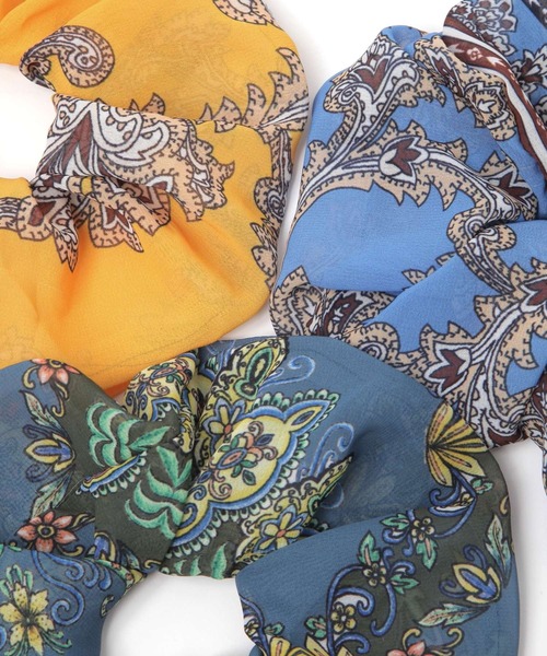 GLOBAL WORK（グローバルワーク）の「シアースカーフ柄シュシュ/583542（シュシュ・レディース・ホワイト/ダークブラウン/ライトグレー/ネイビー/ライトブルー/ライトイエロー・FREE）」の10枚目の写真