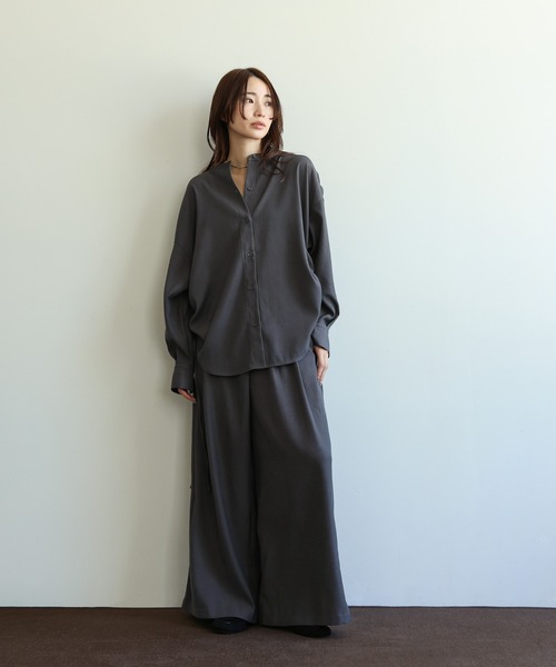 select MOCA Et(セレクトモカエト)の「【Et】Side Shirring Band Collar Shirt(シャツ/ブラウス・レディース・ブラウン/チャコール・FREE)」の5枚目の写真
