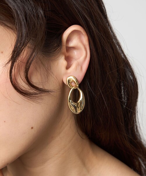 green label relaxing（グリーンレーベルリラクシング）の「Wオーバルリング イヤリング（イヤリング・レディース・シルバー/ゴールド・FREE）」の3枚目の写真