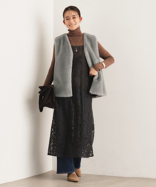 INDIVI（インディヴィ）の「ミンク調フェイクファージレ（ベスト・レディース・ナチュラル/グレー・38/34/13/05/15 ）」の19枚目の写真