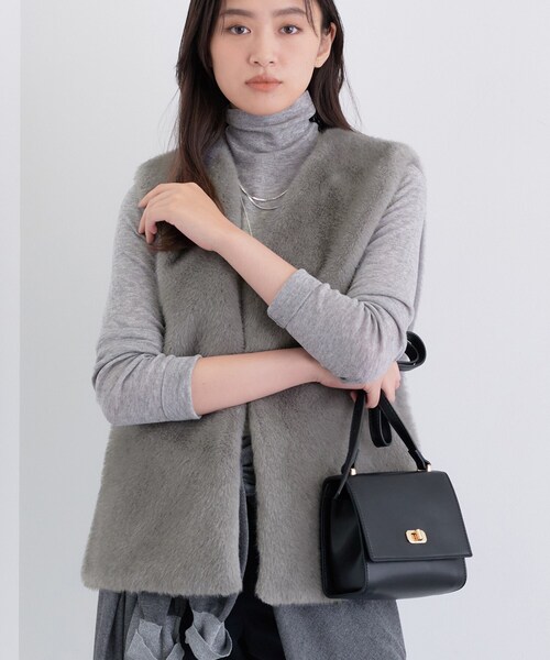 INDIVI（インディヴィ）の「ミンク調フェイクファージレ（ベスト・レディース・ナチュラル/グレー・38/34/13/05/15 ）」の20枚目の写真