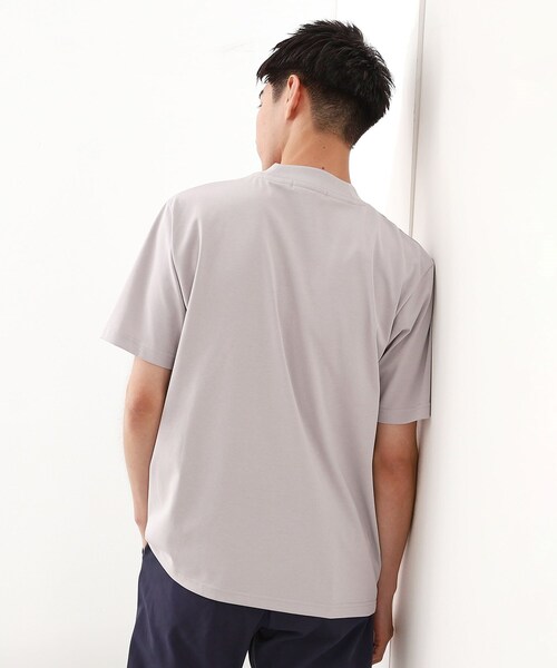 THE SHOP TK (ザ ショップ ティーケー )の「モックネックプレーティング半袖Tシャツ 【接触冷感/洗濯機OK】(Tシャツ/カットソー・メンズ・ブラック/オフホワイト/ライトグレー・04/03/02)」の11枚目の写真