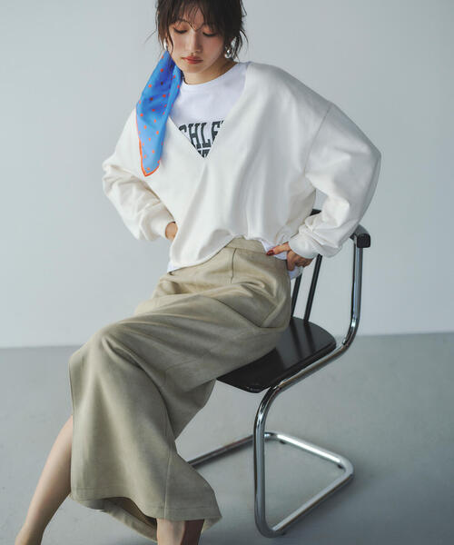 N.（N. Natural Beauty Basic）（エヌエヌナチュラルビューティーベーシック）の「Vネックスウェットプルオーバー（スウェット・レディース・ネイビー/ホワイト/グレー・MEDIUM）」の18枚目の写真