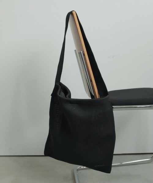 anuke（アンヌーク）の「Boa Tote Bag（トートバッグ）」 - WEAR