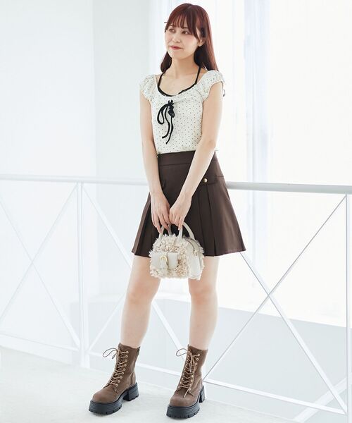 MAJESTIC LEGON(マジェスティックレゴン)の「配色ホルターネックトップス(Tシャツ/カットソー・レディース・ブラック/ピンクベージュ/ホワイト系その他2・MEDIUM)」の4枚目の写真