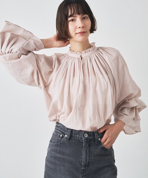 Whim Gazette（ウィムガゼット）の「カフスギャザーブラウス（シャツ