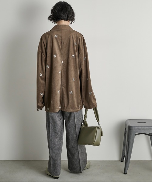 THE YOn（ザヨン）の「フラワーエンブロイダリーベロアジャケット（テーラードジャケット・レディース・ブラウン/ブラック・FREE）」の18枚目の写真