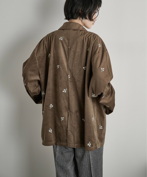 THE YOn（ザヨン）の「フラワーエンブロイダリーベロアジャケット（テーラードジャケット・レディース・ブラウン/ブラック・FREE）」の7枚目の写真