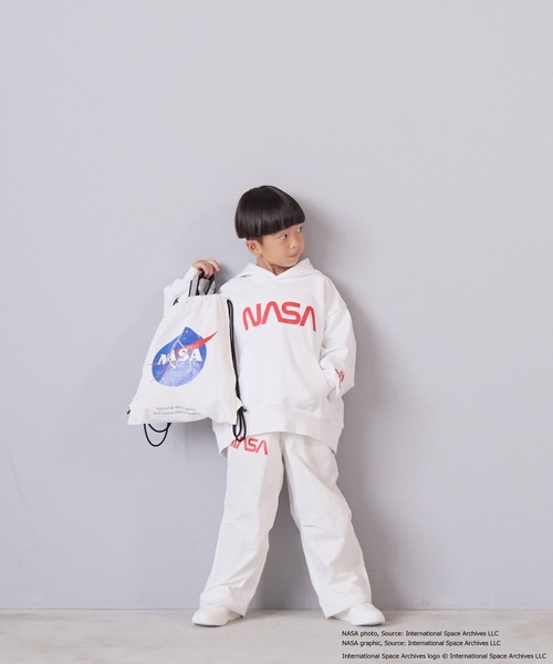 LOWRYS FARM(ローリーズファーム)の「NASAナップサック 593058(バックパック/リュック・キッズ・シルバー/ブラック/ホワイト・FREE)」の6枚目の写真