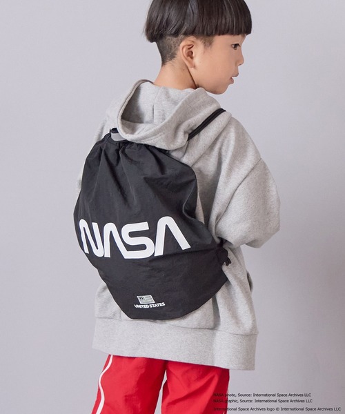 LOWRYS FARM(ローリーズファーム)の「NASAナップサック 593058(バックパック/リュック・キッズ・シルバー/ブラック/ホワイト・FREE)」の9枚目の写真