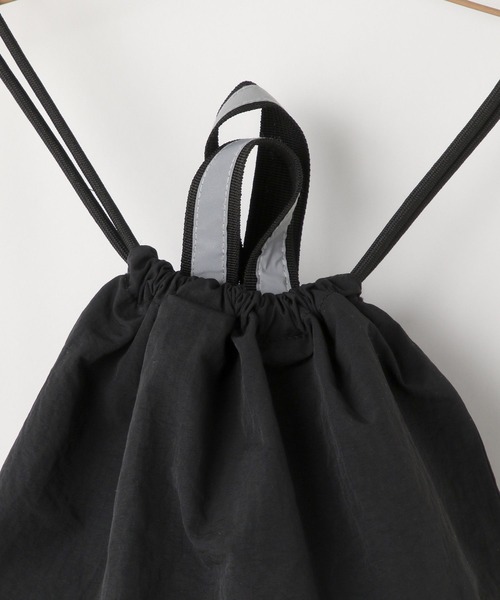 LOWRYS FARM(ローリーズファーム)の「NASAナップサック 593058(バックパック/リュック・キッズ・シルバー/ブラック/ホワイト・FREE)」の15枚目の写真