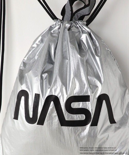 LOWRYS FARM(ローリーズファーム)の「NASAナップサック 593058(バックパック/リュック・キッズ・シルバー/ブラック/ホワイト・FREE)」の22枚目の写真