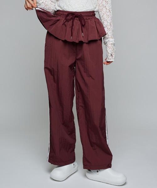 Narcissus(ナルシス)の「フリルトラックラインパンツ/ストリートパンツ/ラインパンツ《動画あり》(その他パンツ・レディース・ネイビー/ボルドー・FREE)」の3枚目の写真