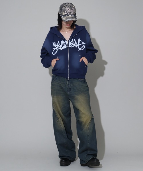 SEQUENZ/シークエンズ】logo Zip-up short hoodie/別注 ショート丈
