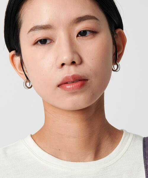 CITEN(シテン)の「<CITEN>クリアメタルフープピアス(ピアス(両耳用)・レディース・ライトブルー/ホワイト・FREE)」の2枚目の写真