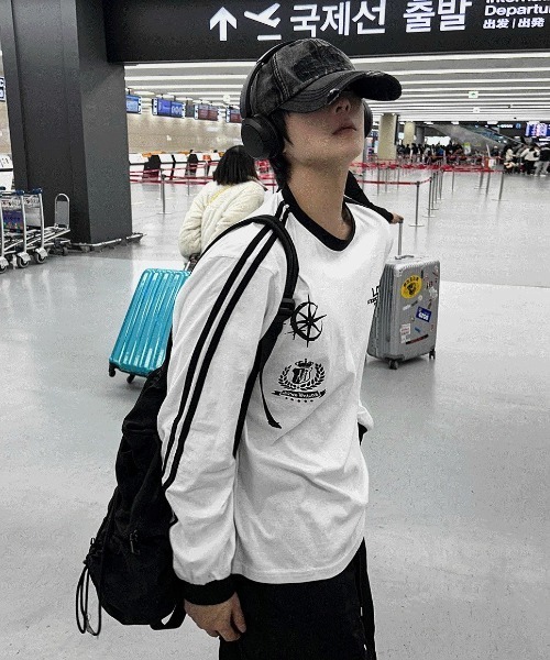 COSYHARU(コシハル)の「89ライン長袖Tシャツ(Tシャツ/カットソー・メンズ・ネイビー/ブラック/ホワイト・FREE)」の1枚目の写真