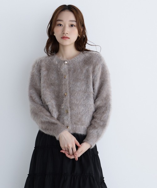 NATURAL BEAUTY BASIC(ナチュラルビューティーベーシック)の「◇【白宮みずほさんコラボカラー:ピンク】デザインボタンラメシャギーカーディガン(カーディガン/ボレロ・レディース・ライトグリーン/オフホワイト/グレイッシュベージュ/ピンク・FREE)」の3枚目の写真