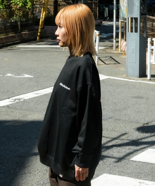 Dickies(ディッキーズ)の「【DICKIES/ディッキーズ】裏起毛 バック刺繍 スウェットトレーナー(スウェット・メンズ・ブラック系その他2/ブルー系その他2/グレー系その他/ブラック系その他・X-LARGE/MEDIUM/LARGE)」の15枚目の写真