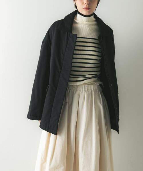 URBAN RESEARCH（アーバンリサーチ）の「『UR TECH』ハイネックリブニット（ニット/セーター・レディース・ブラック/ホワイト系その他/ブラウン系その他/オフホワイト・FREE）」の3枚目の写真