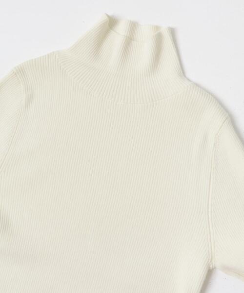 URBAN RESEARCH（アーバンリサーチ）の「『UR TECH』ハイネックリブニット（ニット/セーター・レディース・ブラック/ホワイト系その他/ブラウン系その他/オフホワイト・FREE）」の13枚目の写真