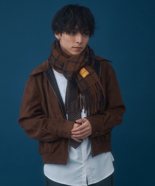 Zooodle(ズードル)の「Checkered Scarf - チェックスカーフマフラー -(マフラー・メンズ・ブラウン/ブルー・FREE)」の7枚目の写真