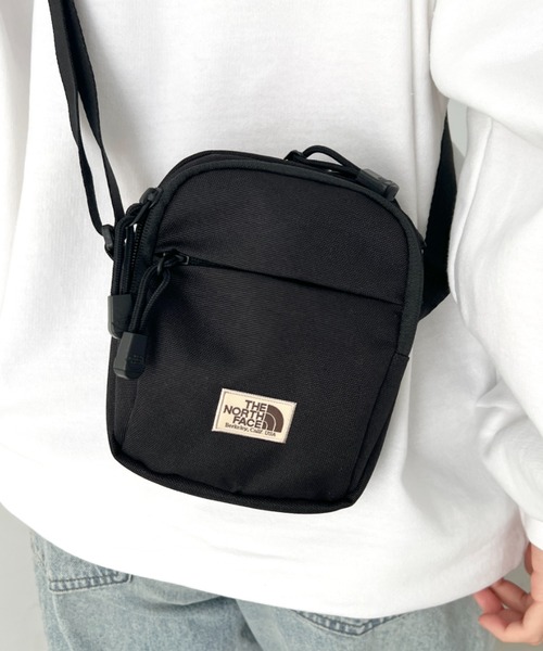 THE NORTH FACE(ザノースフェイス)の「THE NORTH FACE(ザ・ノースフェイス)/長さ調整可能 軽量 ワンポイント ショルダー クロス ミニバッグ/STANDARD CROSS BAG S(ショルダーバッグ・レディース・クリーム/ブラック/ブラウン/レッド・FREE)」の21枚目の写真