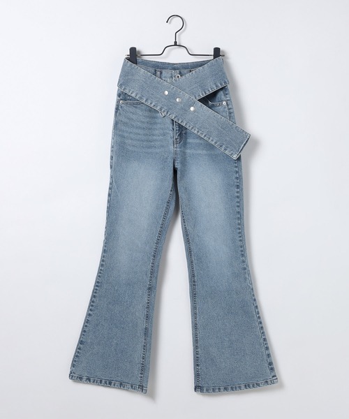 25quee】スタッズベルトツキフレアデニムパンツ/617732（デニムパンツ