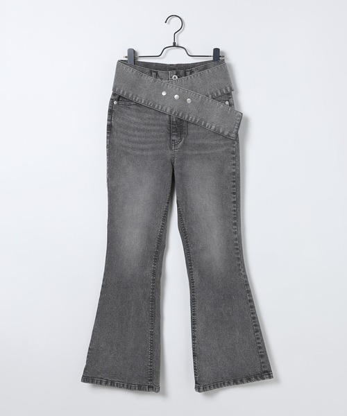 25quee】スタッズベルトツキフレアデニムパンツ/617732（デニムパンツ