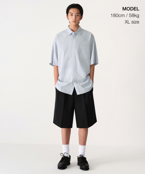 MUSINSA STANDARD（ムシンサスタンダード）の「リラックスドマイクロシアサッカー半袖シャツ[スカイブルー]（シャツ/ブラウス・メンズ・その他・SMALL/MEDIUM/XX-LARGE/LARGE/X-LARGE）」の2枚目の写真