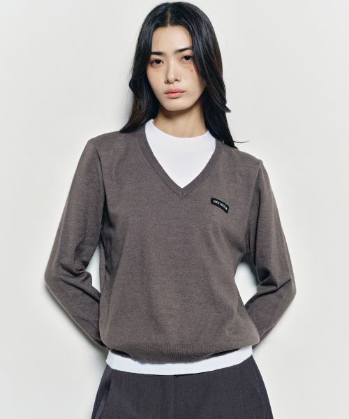 NICK&NICOLE（ニックアンドニコール）の「LAYERED ROUND V NECK KNIT_CHARCOAL（ニット/セーター・レディース・その他・FREE）」の2枚目の写真