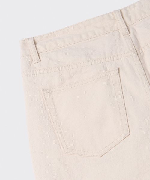 MUSINSA STANDARD(ムシンサスタンダード)の「ストレートデニムパンツ【クリーム】(デニムパンツ・メンズ・その他・29/30/31/33/26/27/28/40/38/42/36/34/32)」の7枚目の写真