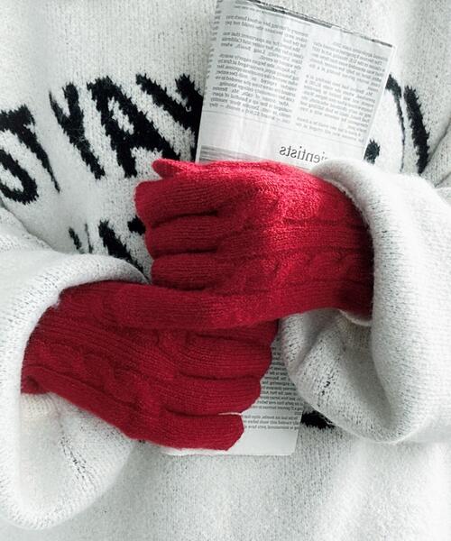 WEGO(ウィゴー)の「WEGO/ケーブル編みニットグローブ(手袋・レディース・サックスブルー/ライトピンク/ブラック/オフホワイト/グレー/レッド・FREE)」の12枚目の写真